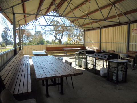 Wagga Wagga Tourist Park - Hotel Accommodation 7
