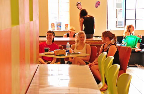 Westend Backpackers - Hotel Accommodation 3