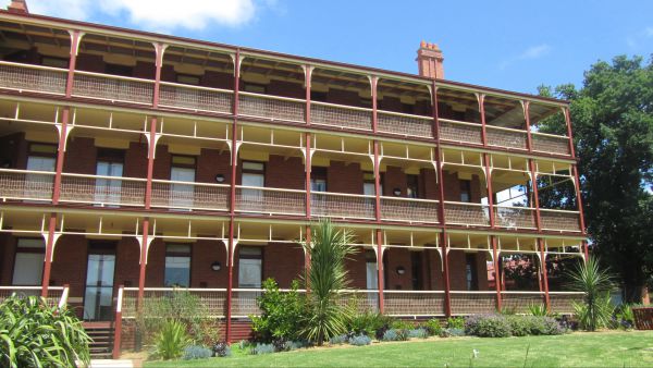 Alphington VIC Hotel Accommodation