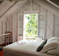 Port Douglas Cottage  Lodge - Hotel Accommodation