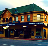 Queens Arms Hotel - Hotel Accommodation