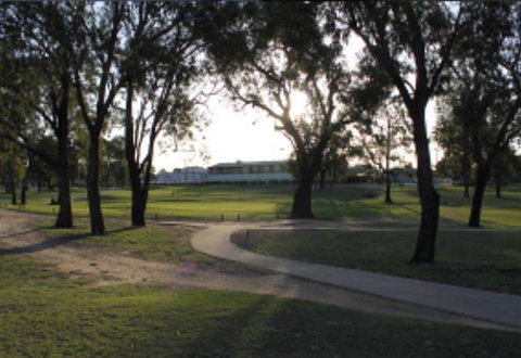 Emerald Executive Apartments - Hotel Accommodation 34