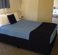 Emerald Motor Inn - Hotel Accommodation