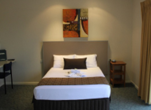 Emerald Executive Apartments - Hotel Accommodation 23