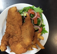 Lakes Creek Hotel - Hotel Accommodation