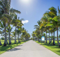 Andergrove Van Park - Hotel Accommodation