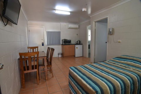 Billabong Motor Inn - Hotel Accommodation 20