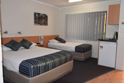 Billabong Motor Inn - Hotel Accommodation 0