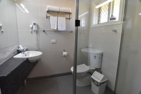 Billabong Motor Inn - Hotel Accommodation 12
