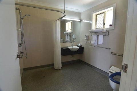 Billabong Motor Inn - Hotel Accommodation 9