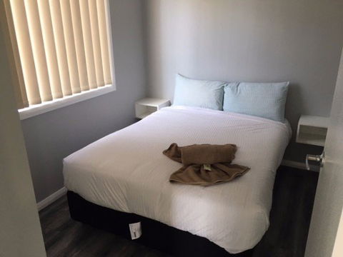 Canobolas Caravan Park - Hotel Accommodation 4