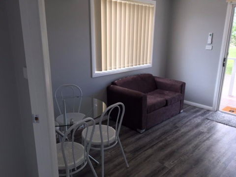 Canobolas Caravan Park - Hotel Accommodation 5