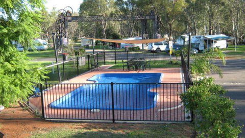 Balranald Caravan Park - Hotel Accommodation 2