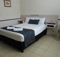 Banjo Paterson Motor Inn  Restaurant - Hotel Accommodation