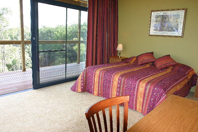 Vacy NSW Hotel Accommodation