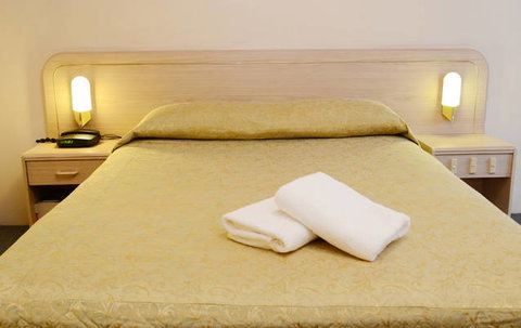 Motel 10 - Hotel Accommodation 1