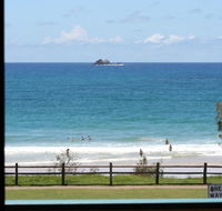 Bayview Beachfront Apartments - Hotel Accommodation