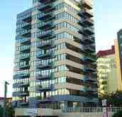 Beachfront Towers Holiday Apartments - Hotel Accommodation