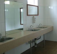 Beachport Caravan Park - Hotel Accommodation