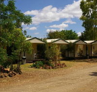 Bedrock Village Caravan Park - Hotel Accommodation