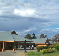 Bishop's Lodge Motor Inn - Hotel Accommodation