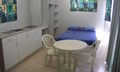 Blue Dolphin Caravan Park & Holiday Village - Hotel Accommodation 1