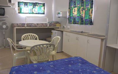 Blue Dolphin Caravan Park & Holiday Village - Hotel Accommodation 2