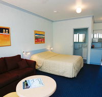 Blueys by the Beach Motel - Hotel Accommodation