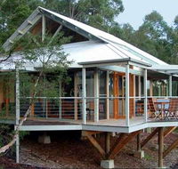 Bombah Point Eco Cottages - Hotel Accommodation
