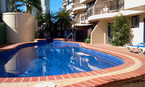 Broadbeach Travel Inn Apartments - Hotel Accommodation 0