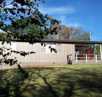 Buckenderra Holiday Village - Hotel Accommodation