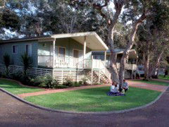 Budgewoi Holiday Park - Hotel Accommodation 3