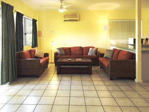 Cable Beachside Villas - Hotel Accommodation 2