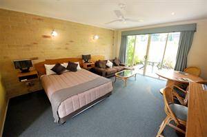 Caboolture Riverlakes Motel - Hotel Accommodation 5
