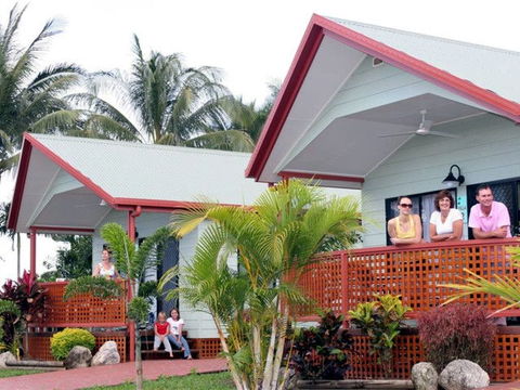 Cairns Coconut Holiday Resort - Hotel Accommodation 1