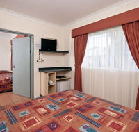 Cairns Queens Court - Hotel Accommodation