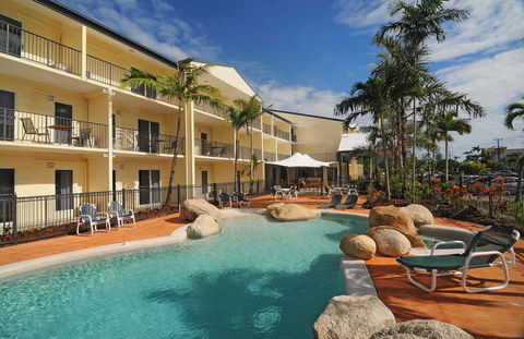 Cairns Queenslander Hotel & Apartments - Hotel Accommodation 0