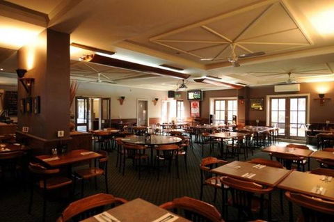 Caledonian Hotel Motel Echuca - Hotel Accommodation 2