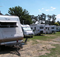 Canberra Carotel Motel  Caravan Park - Hotel Accommodation