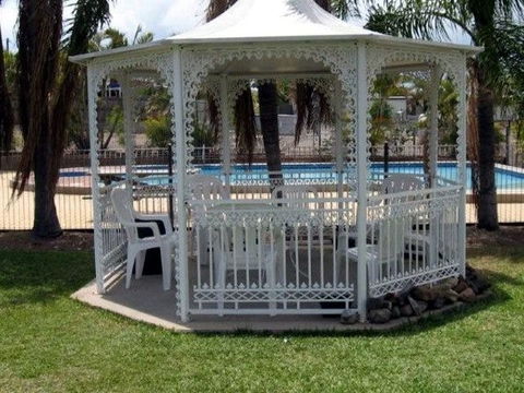 Castle Motor Lodge - Hotel Accommodation 0