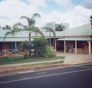 Clermont Motor Inn - Hotel Accommodation