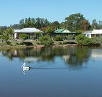 Coachhouse Marina Resort - Hotel Accommodation