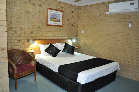 Coast Inn Motel - Hotel Accommodation 0