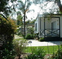 Coastal Palms Holiday Park - Hotel Accommodation