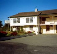 Colonial Lodge Motor Inn - Hotel Accommodation