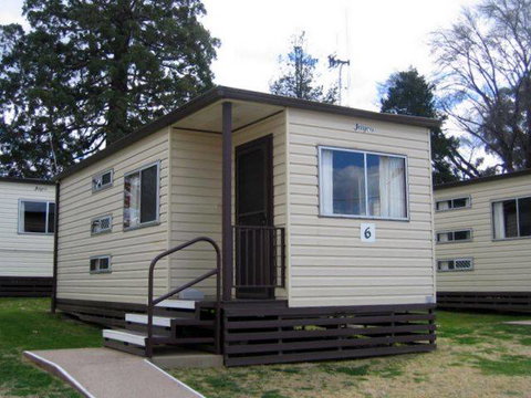 Colour City Caravan Park - Hotel Accommodation 0