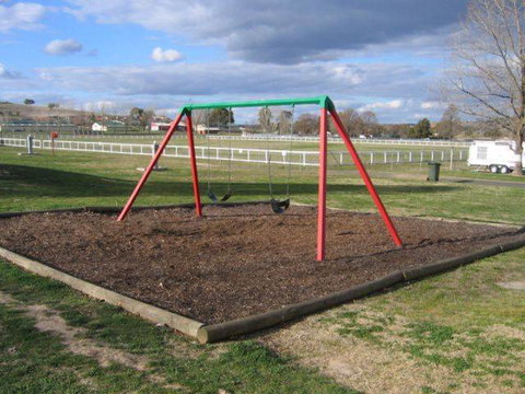 Colour City Caravan Park - Hotel Accommodation 2