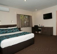 Comfort Inn  Suites Robertson Gardens - Hotel Accommodation