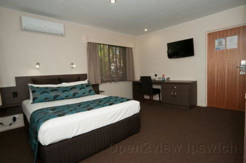 Comfort Inn & Suites Robertson Gardens - Hotel Accommodation 0
