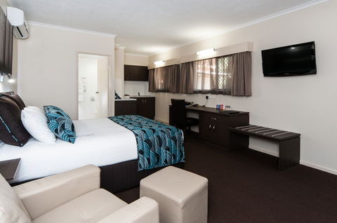 Comfort Inn & Suites Robertson Gardens - Hotel Accommodation 6